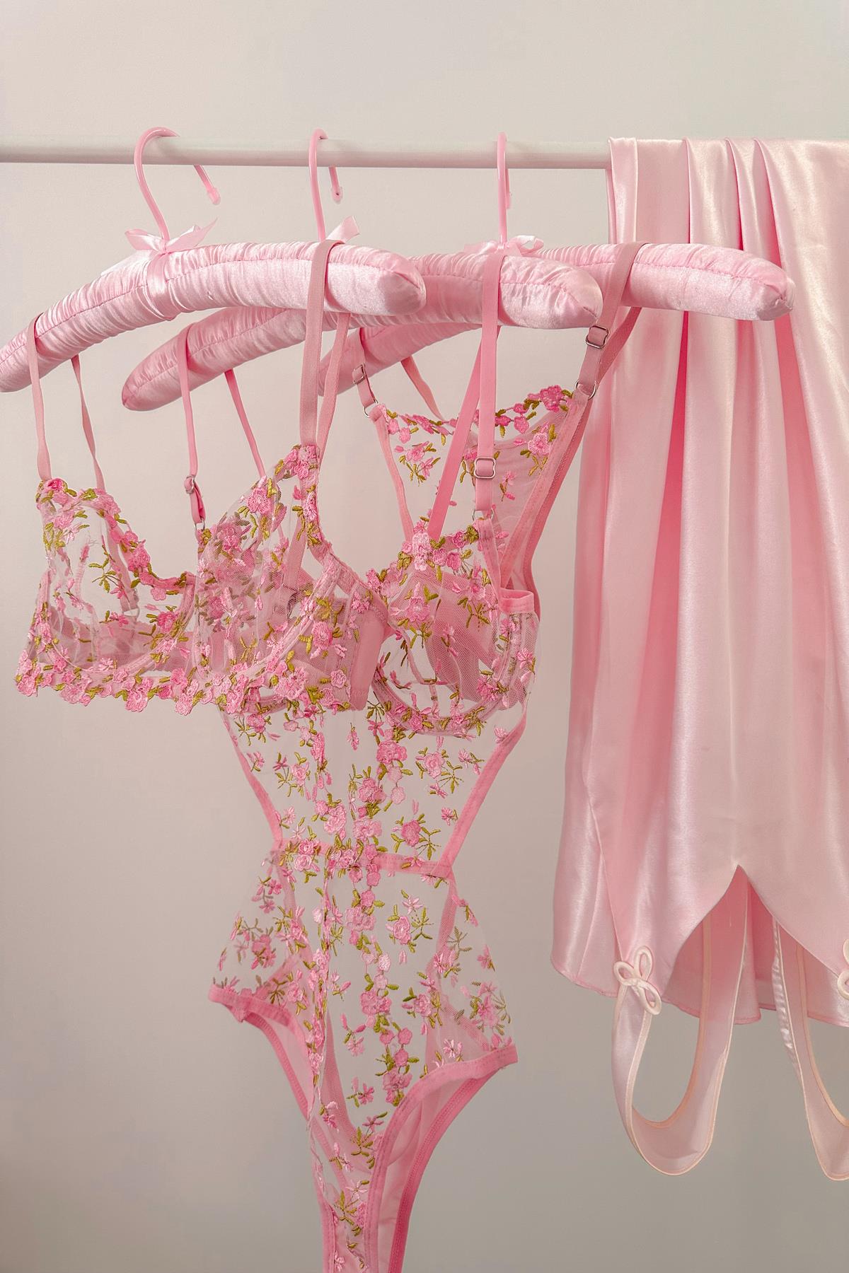 Barbie Floral Pink Balenli Bodysuit ve Bra Set