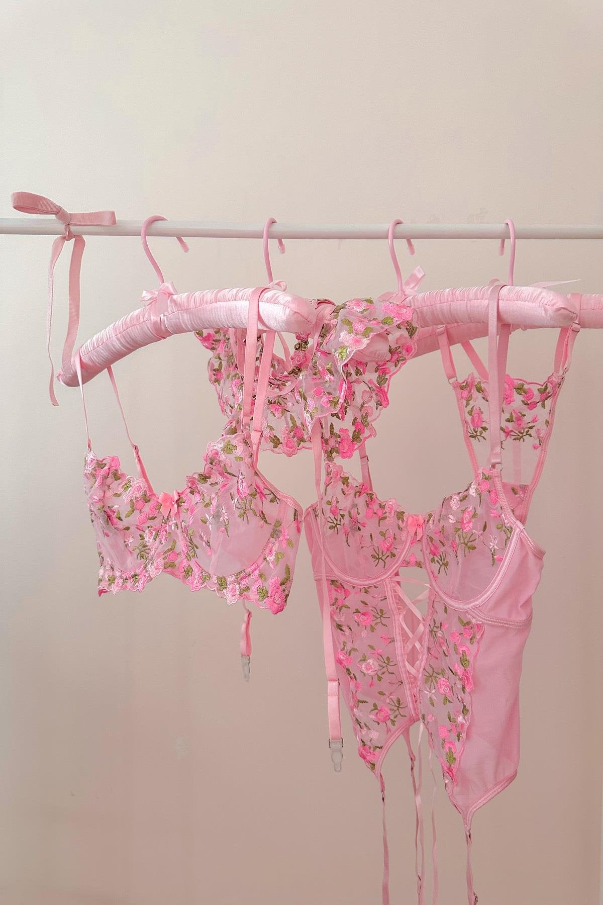 Barbie Flower Jartiyer Balenli Bra Set